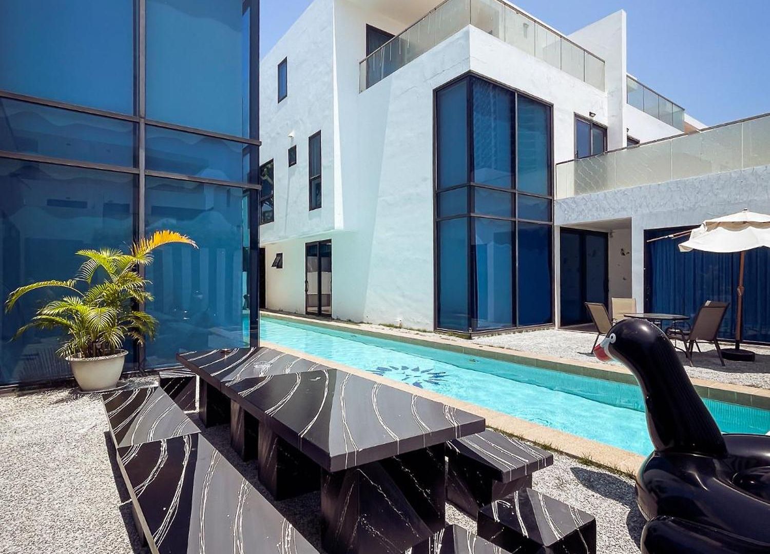 Magnitude 8 Bedroom In Palm Spring * Pattaya