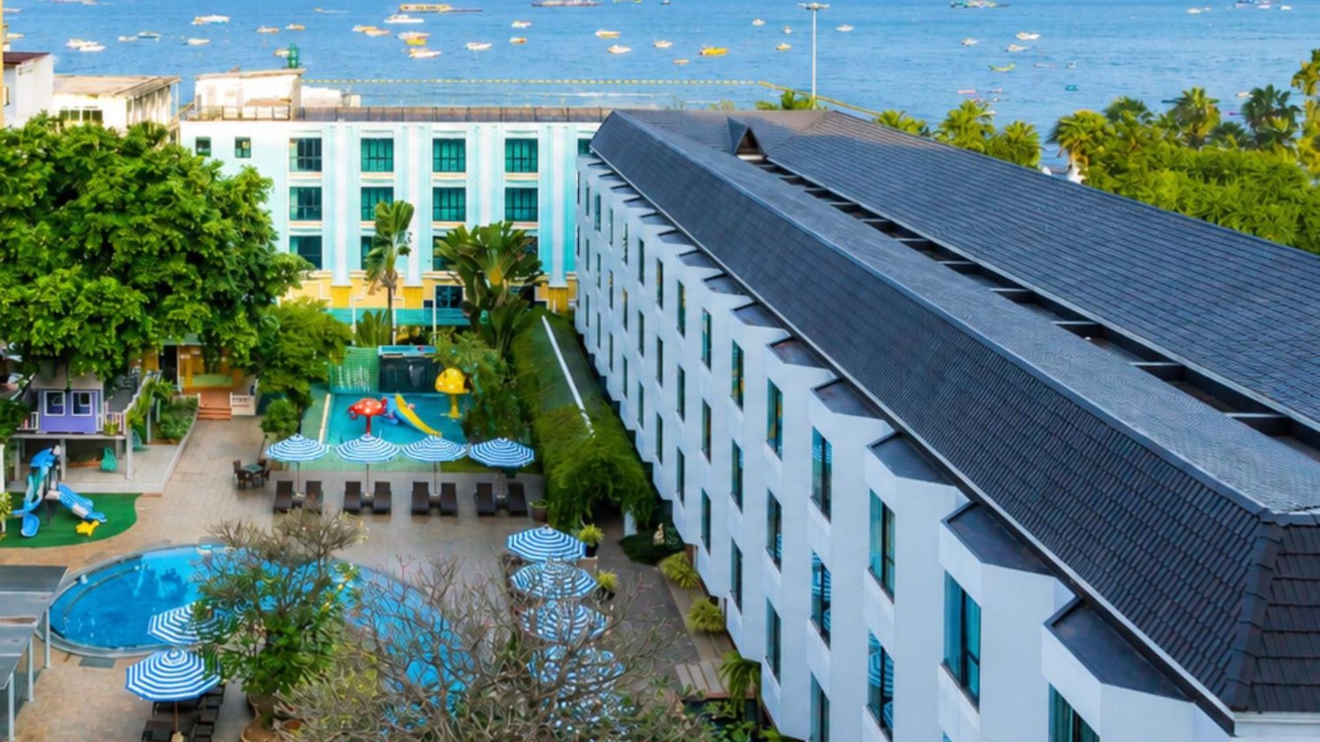 รีสอร์ท The Bayview