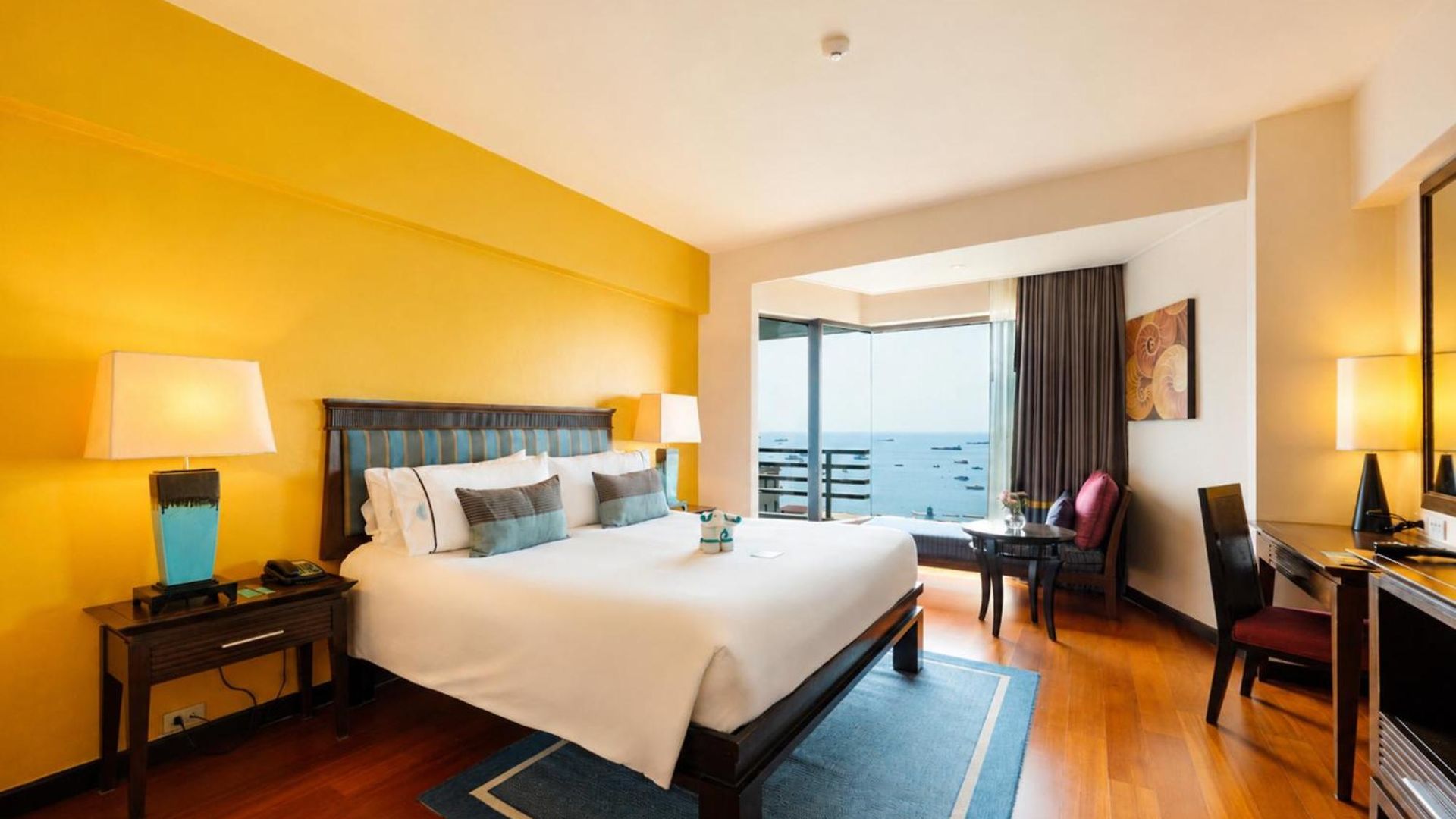 รีสอร์ท The Bayview 4*