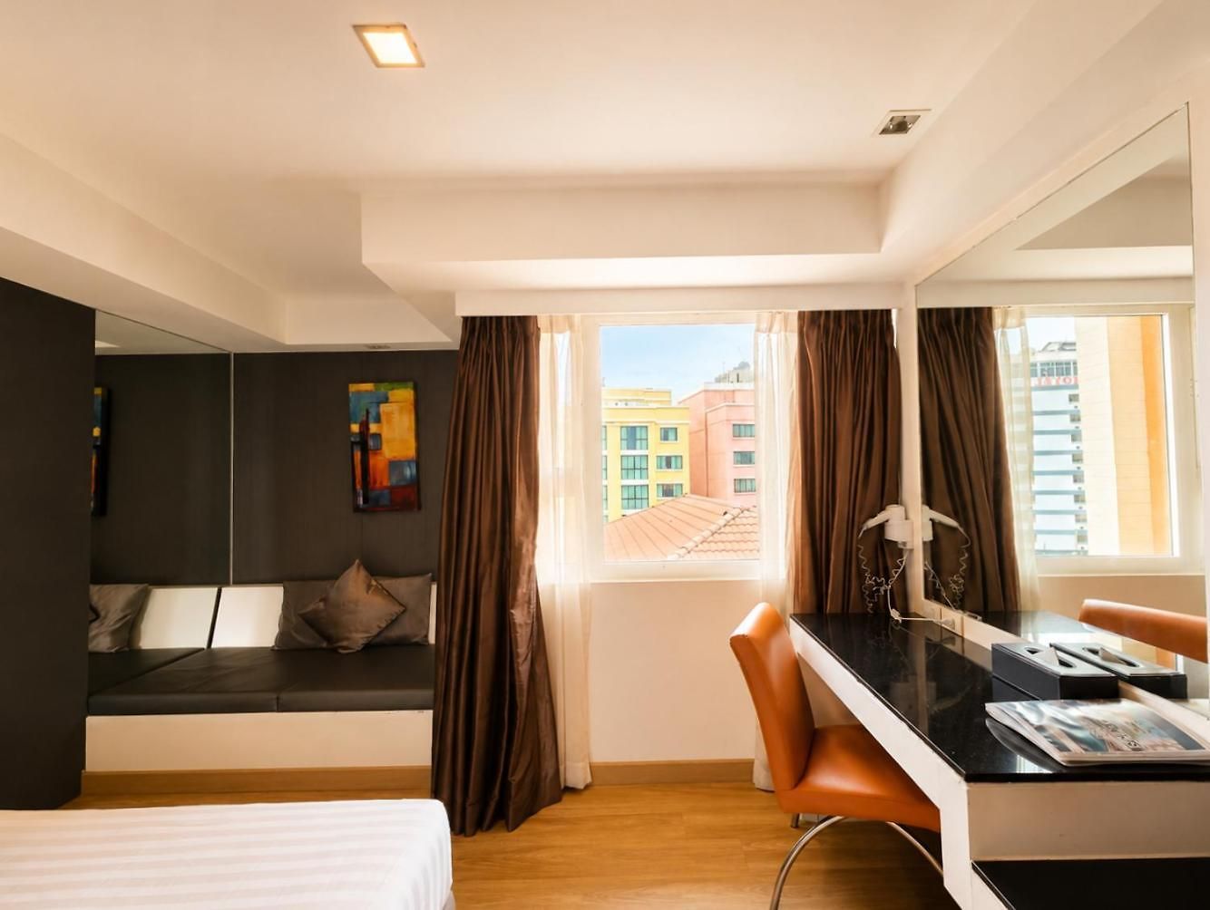 Nova Platinum Hotel 4*