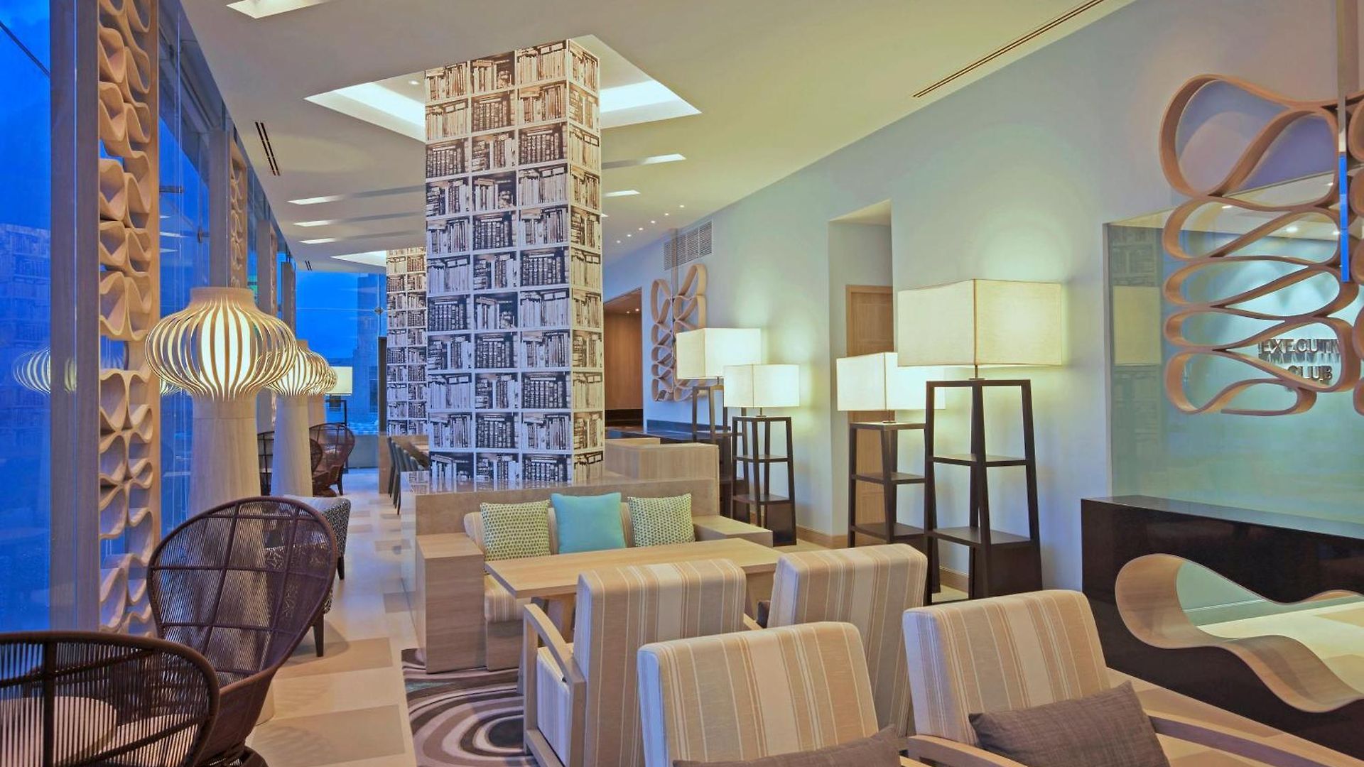 By Ihg Hotel 5*