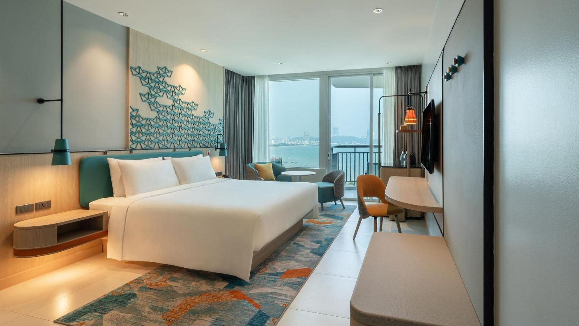 By Ihg 5* Pattaya