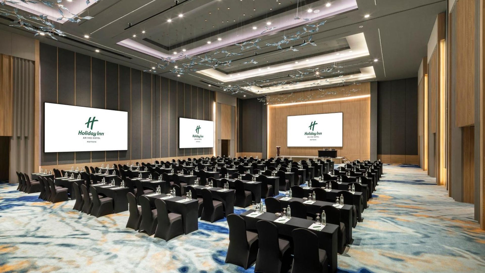 By Ihg Hotel