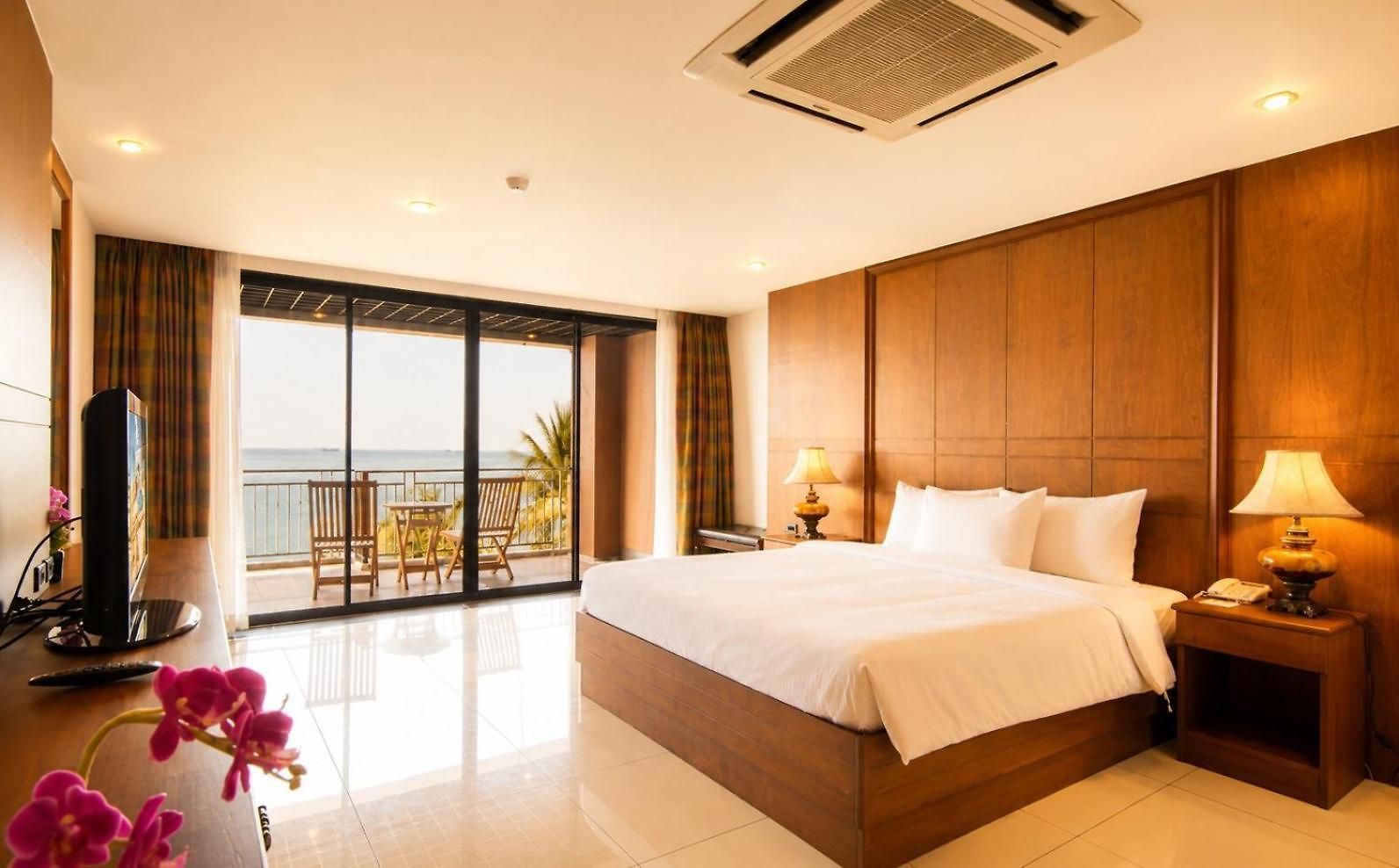 เบย์วอลค์ เรสซิเดนซ์ พัทยา - บาย ไทยวัฒน์ 3* Pattaya