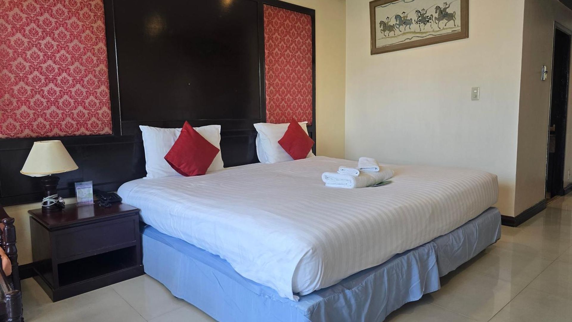 Mike Hotel