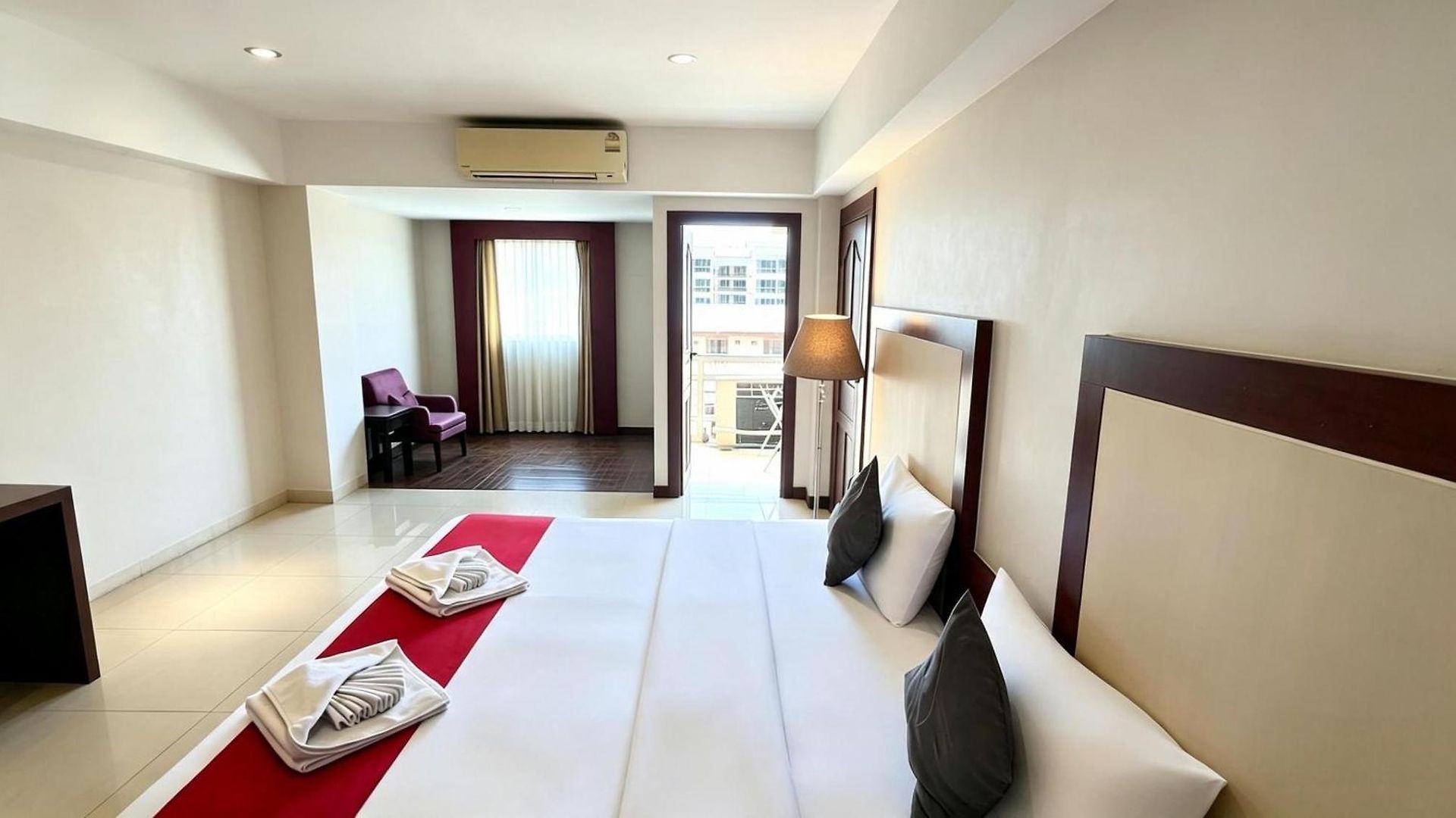 Golden Sea โรงแรม 4*