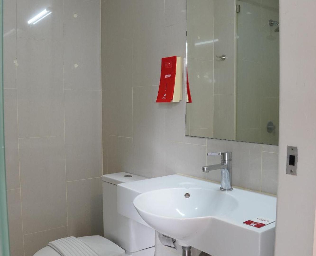 Easy Planet Hotel 3*