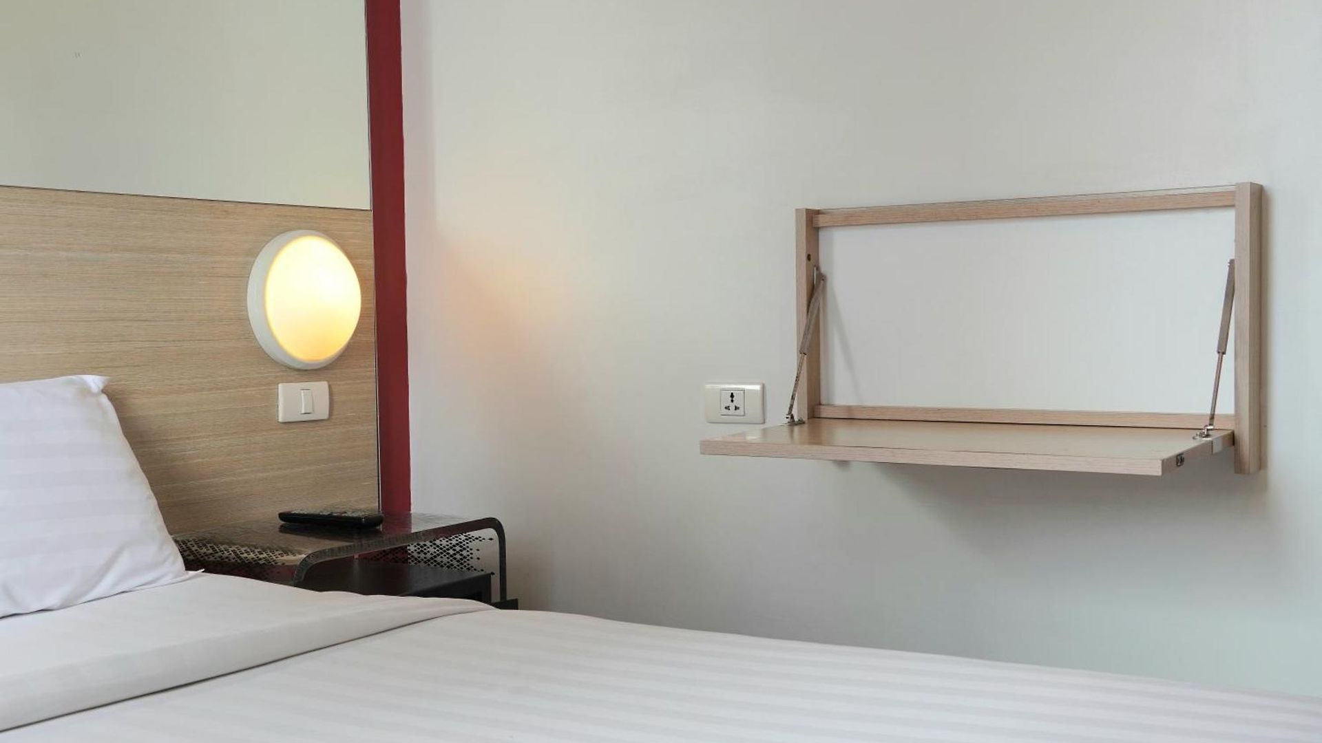 Hotel Easy Planet 3*