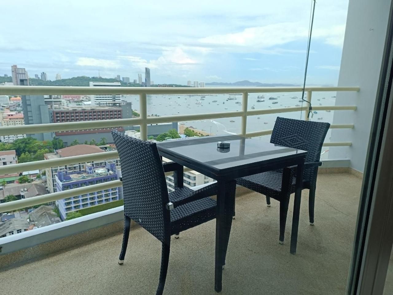 อพาร์ทเม้น View Talay 6 By Honey Pattaya