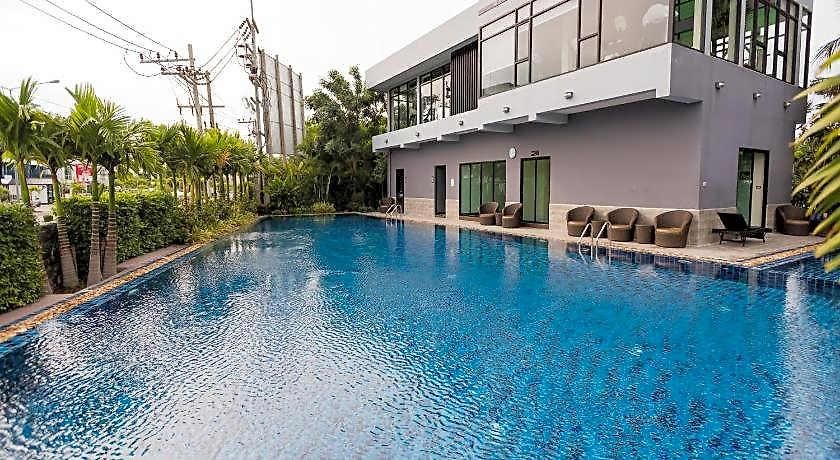 Dusit Grand View Apartment Pattaya