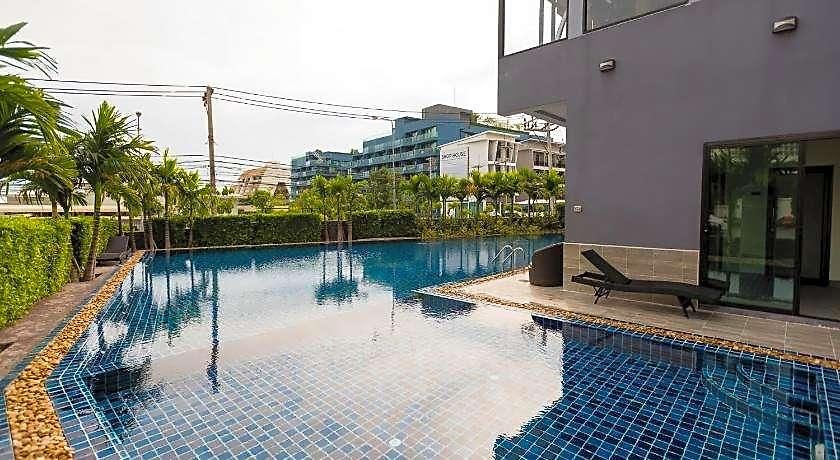 Dusit Grand View *