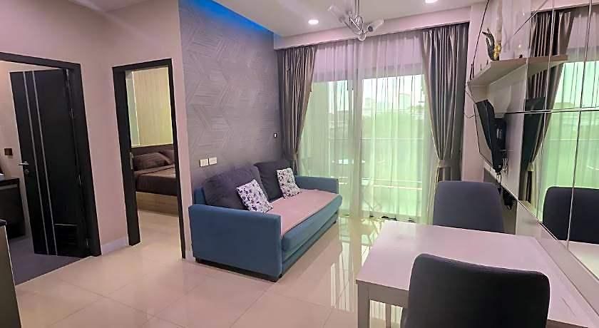 Dusit Grand View Apartment