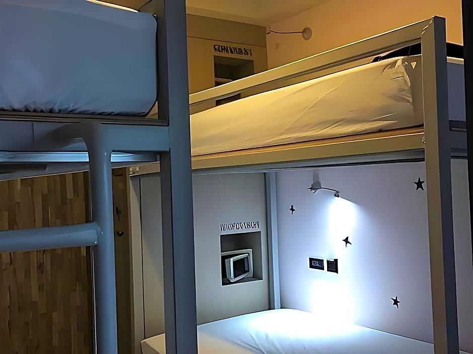 Asleep By Lantana Hotel 3*