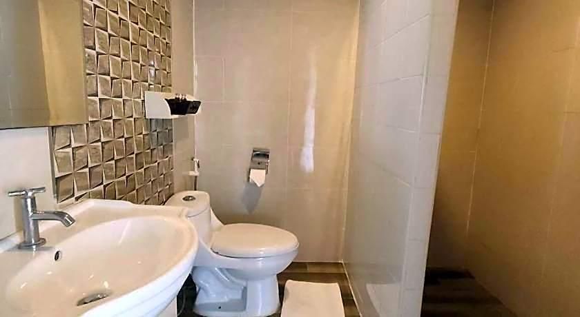 โรงแรม The Tamnan & 4*