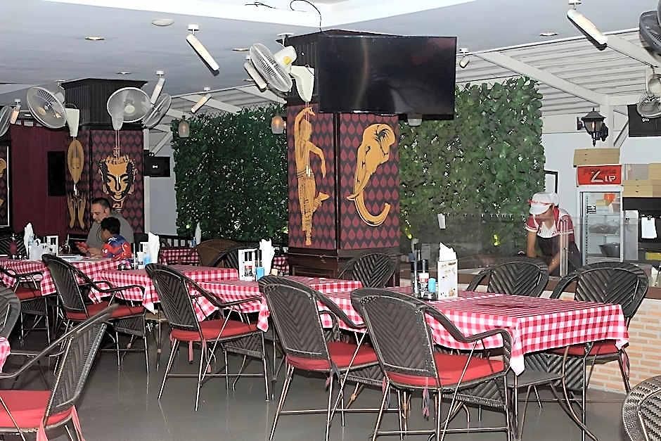 Zip & Restaurant โรงแรม Pattaya