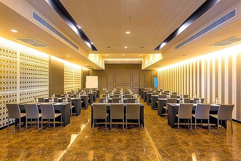 Tsix5 Quarter โรงแรม Pattaya