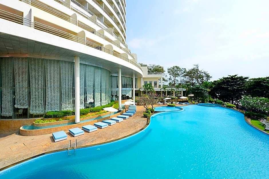 Adriatic Palace Pattaya