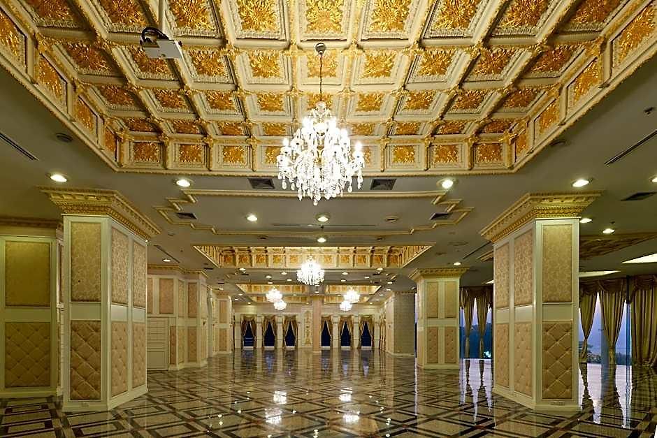 Adriatic Palace