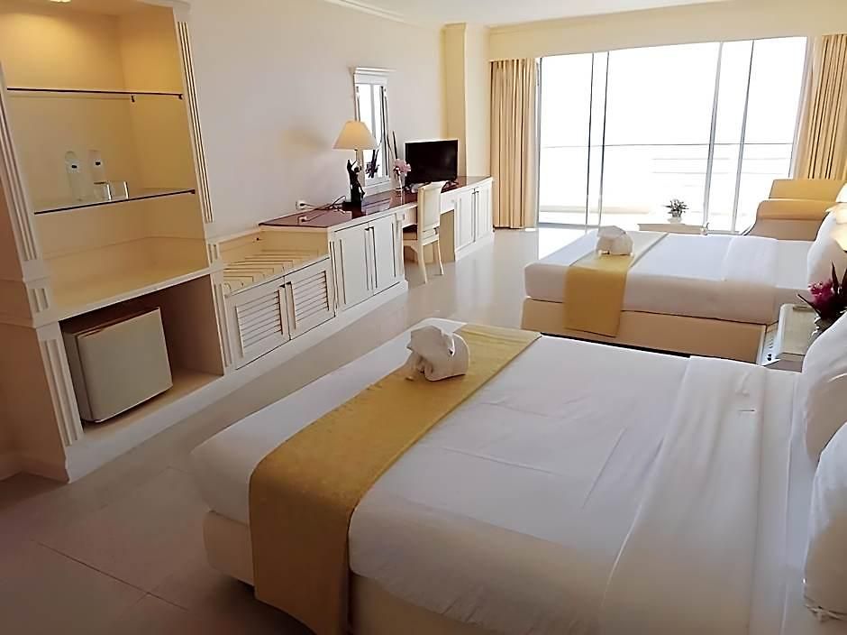 โรงแรม Adriatic Palace 5*