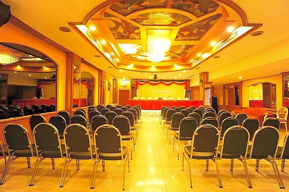Adriatic Palace 5* Pattaya
