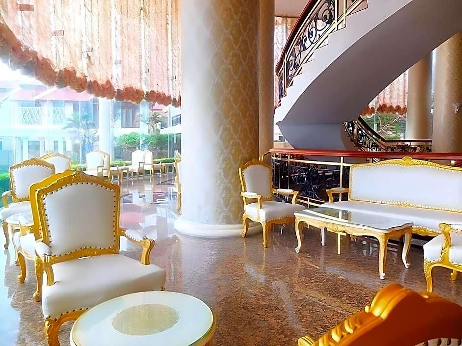 Adriatic Palace โรงแรม Pattaya