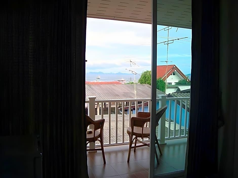 Sea Koh Larn 1 2*
