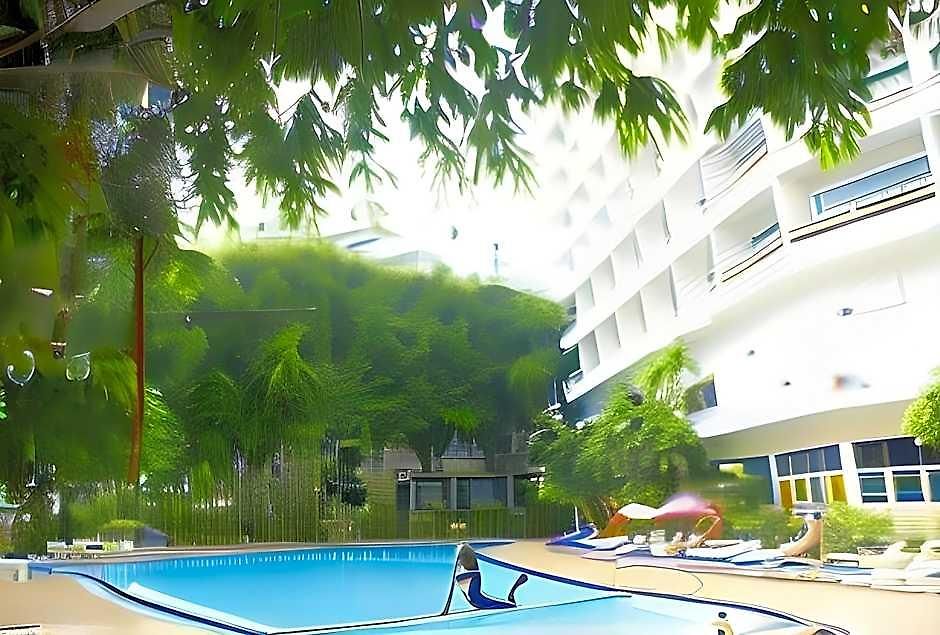 Royal Palace 3*