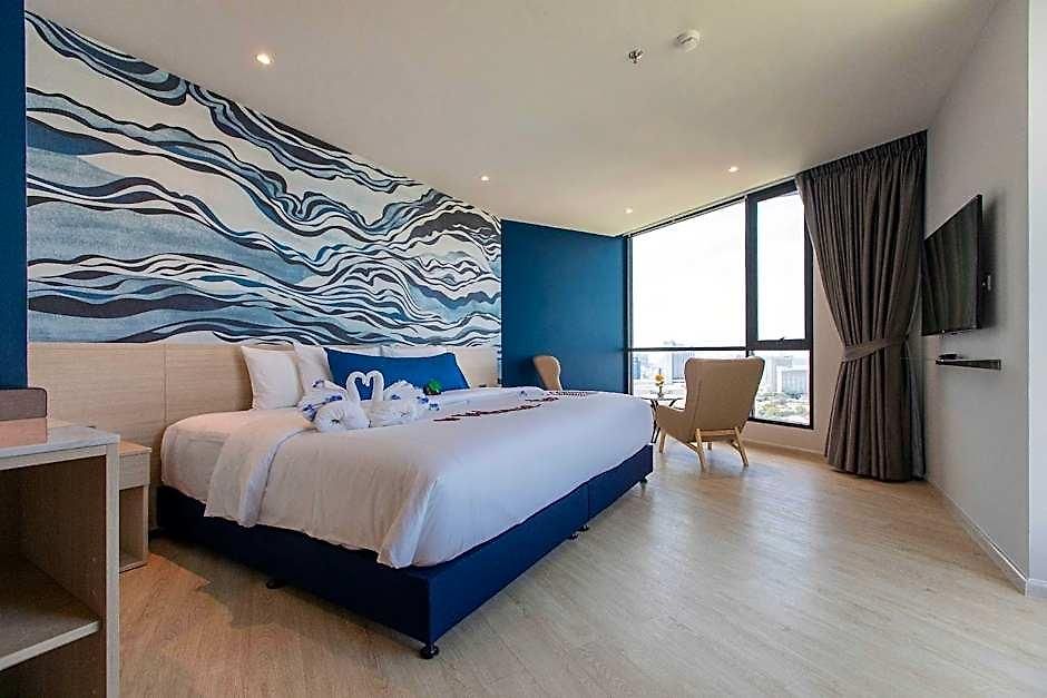 Brighton Grand & Convention Hotel 5*