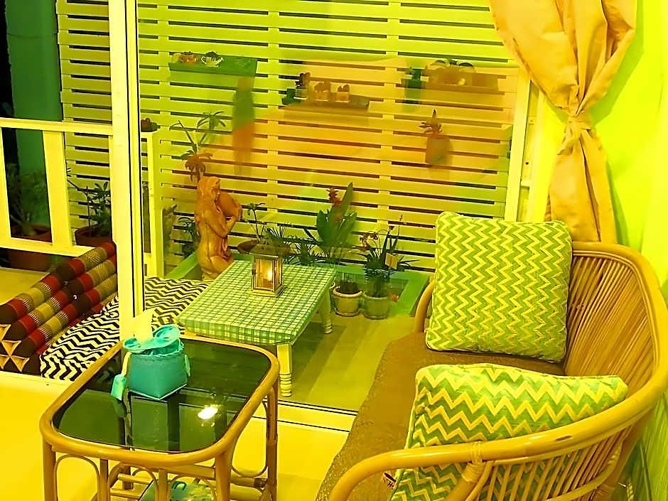 โรงแรม Baan Sai Thong