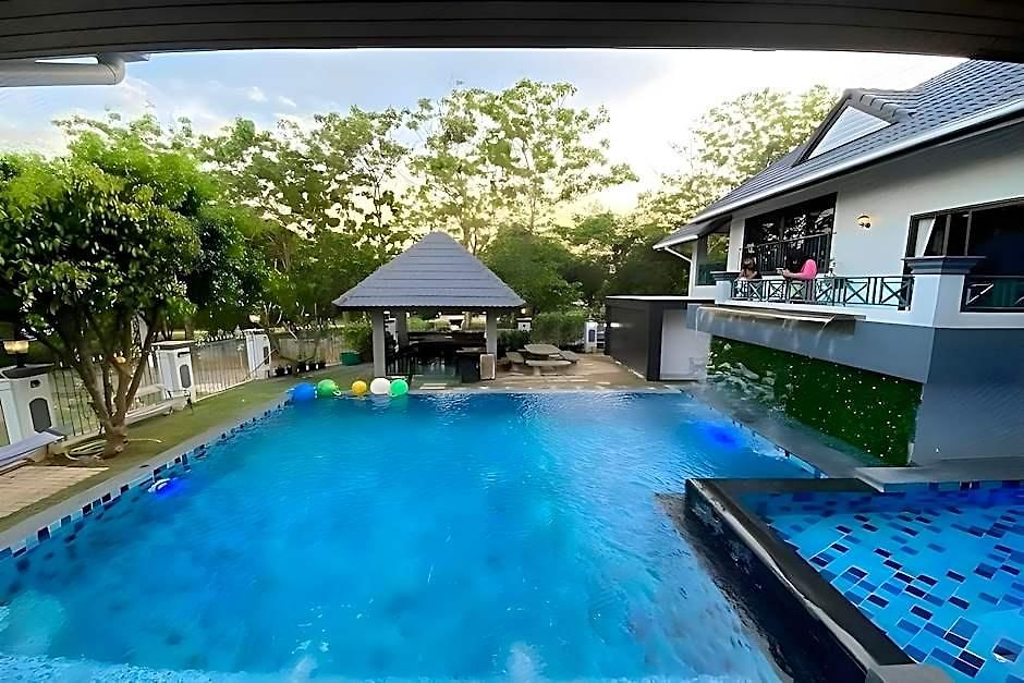โรงแรม Siriniran 2*