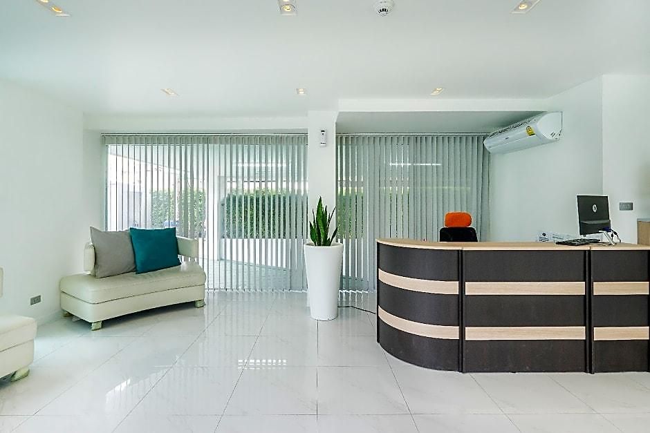 Ccr Managed By Aha Smartstay Aparthotel 4*