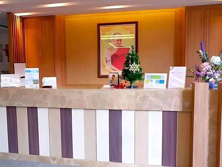 Hotel Dhotel 3*