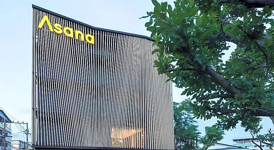 โรงแรม Asana &