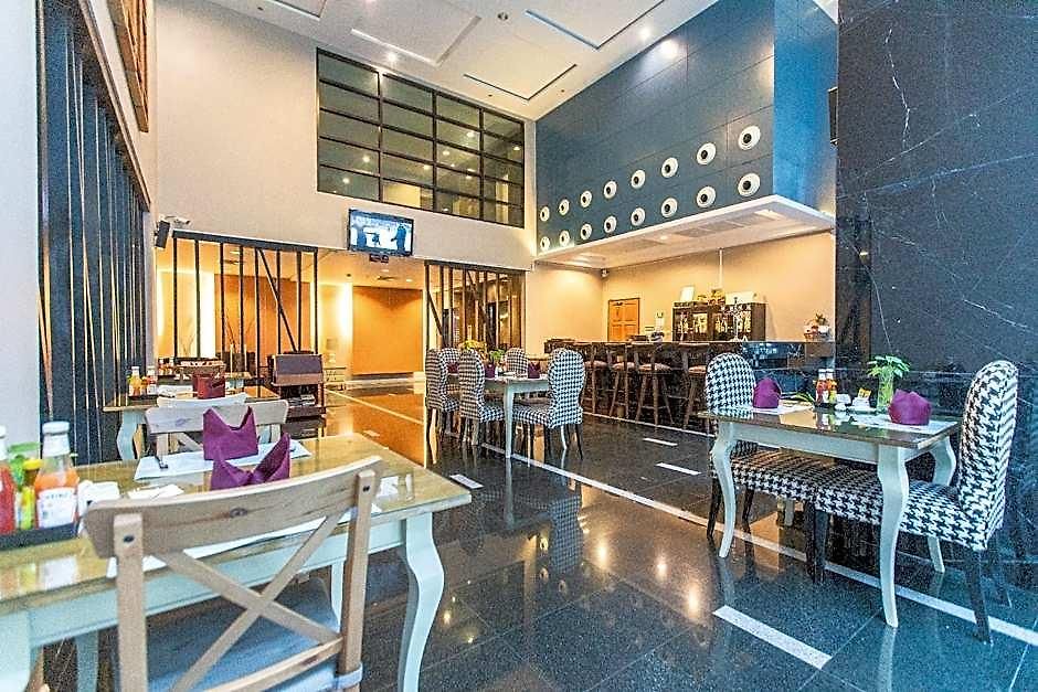 Sea Me Spring Tree (adults Only) โรงแรม 3*