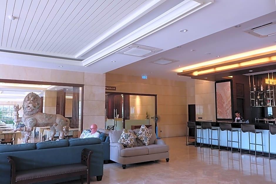 March Hotel