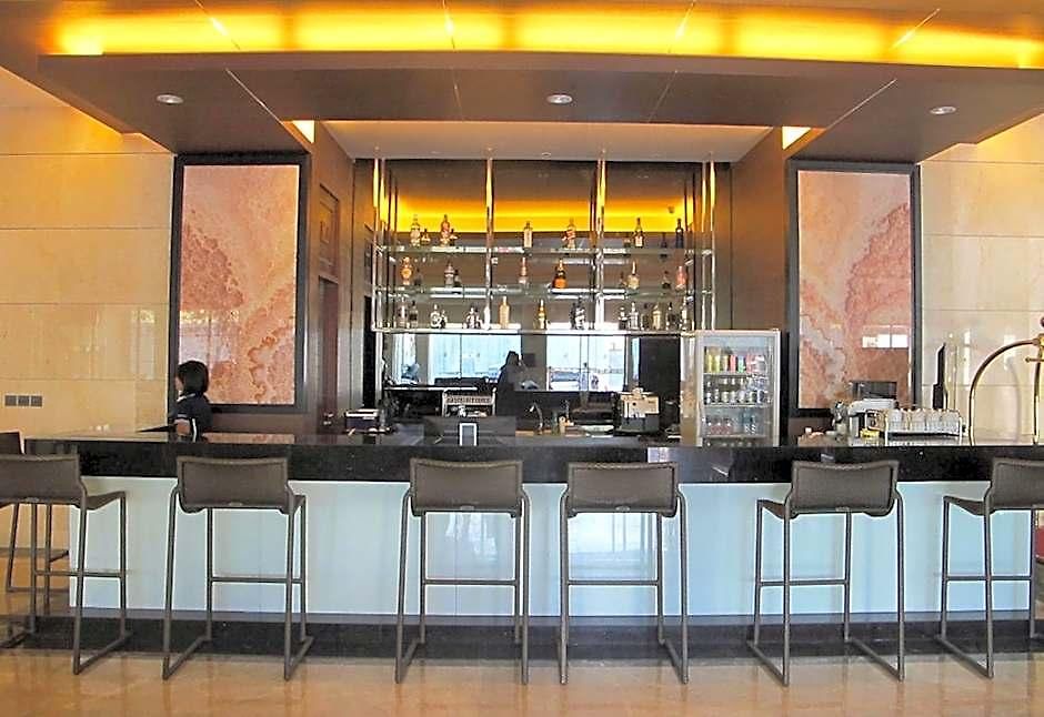 March Hotel