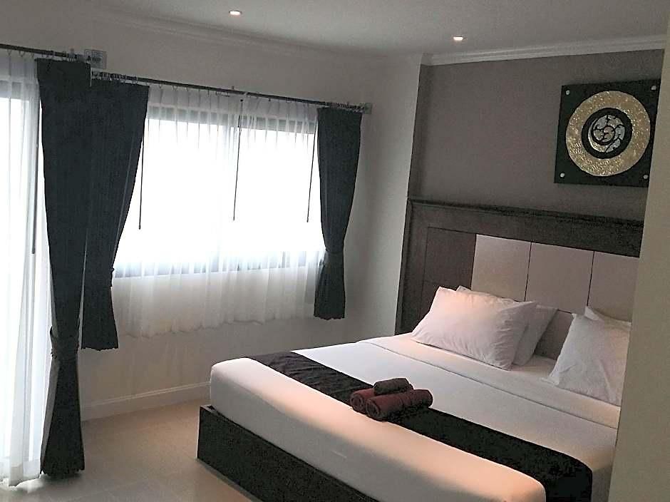 โรงแรม Baan Sila 3*