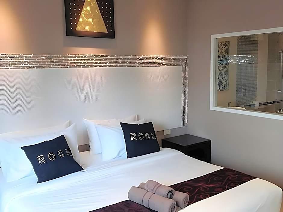 โรงแรม Baan Sila