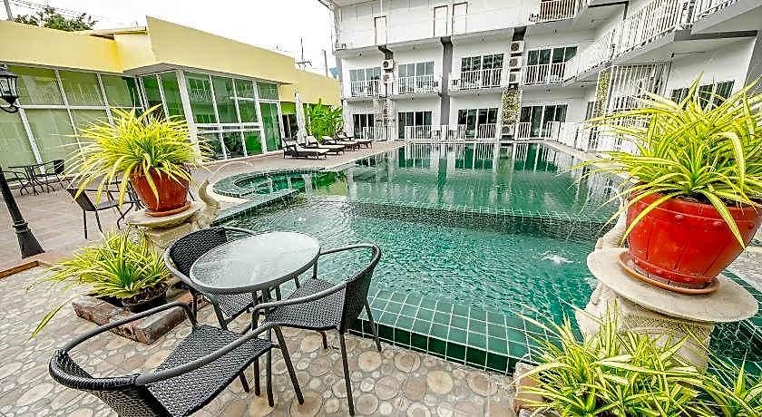 โรงแรม Anantra By Cpg 3*
