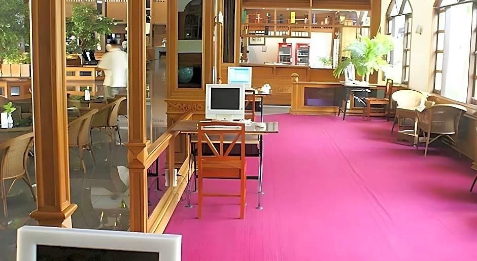 โรงแรม รายัล ทวินส์ พาเลซ 4*