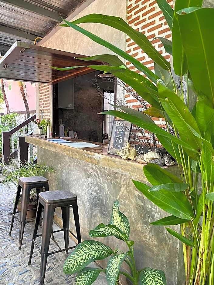 Charat Baanpak Hotel Pattaya