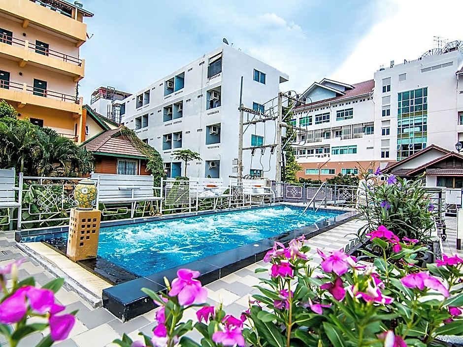 Sutus Court 1 Hotel Pattaya