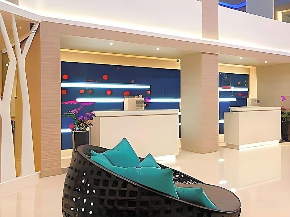 Hotel The 