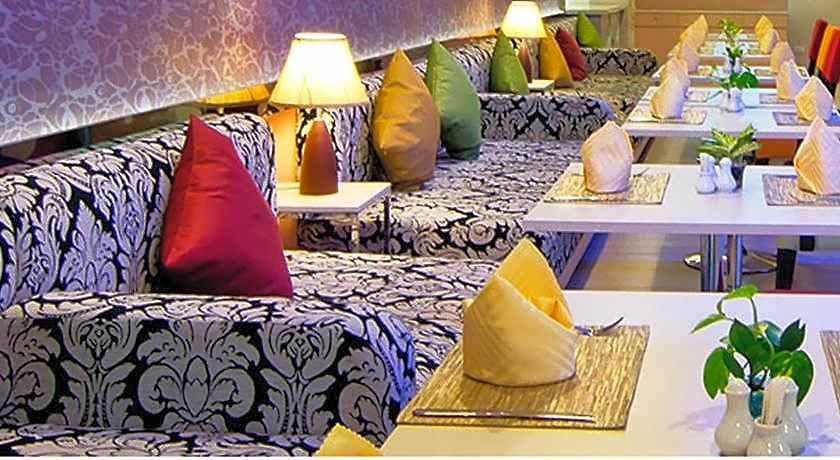 Hotel The 