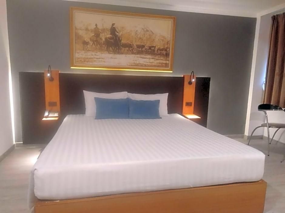 Shagwell Mansions 3*