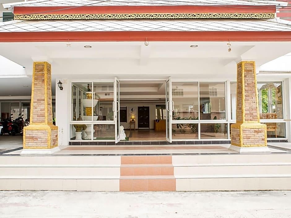 The Garden Place Inn