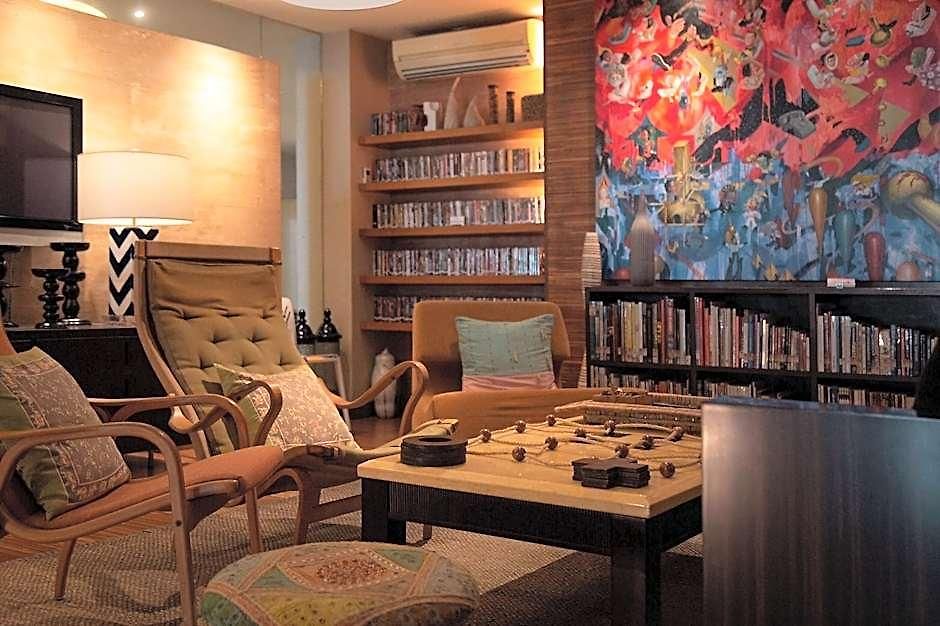 Baboona Beachfront Living Hotel Pattaya