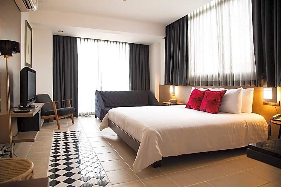 Baboona Beachfront Living Hotel Pattaya