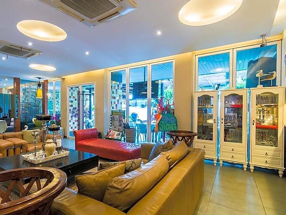 Baboona Beachfront Living Pattaya