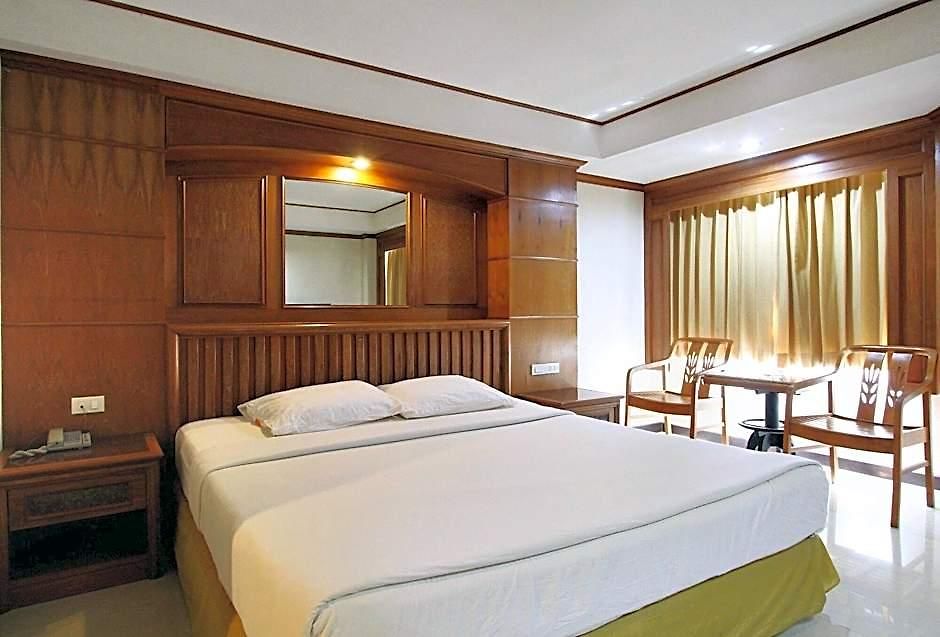 เอเอ โฮเทล พัทยา โรงแรม 2*